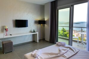 Free WiFi, bed sheets - Angel Saranda Palace (Sarandë)