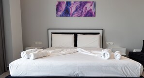 Free WiFi, bed sheets - Angel Saranda Palace (Sarandë)