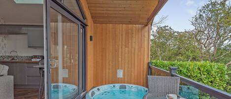 Bain à remous extérieur