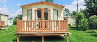 Holiday home with one double with en suite, and one twin.