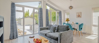 2 bedroom accommodation in Cannington