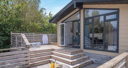 2 bedroom accommodation in Cannington