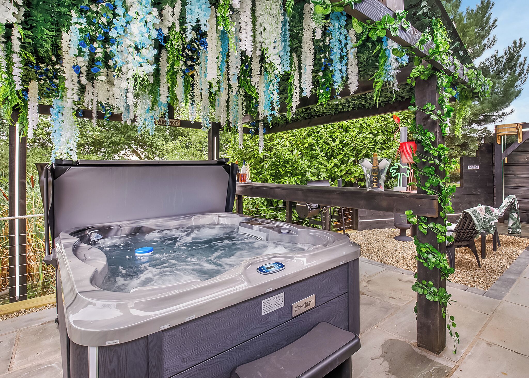 Bain à remous extérieur