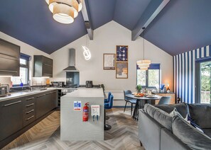 Interior - Stylish and luxurious open plan lodge. (South Duffield, Nr York)