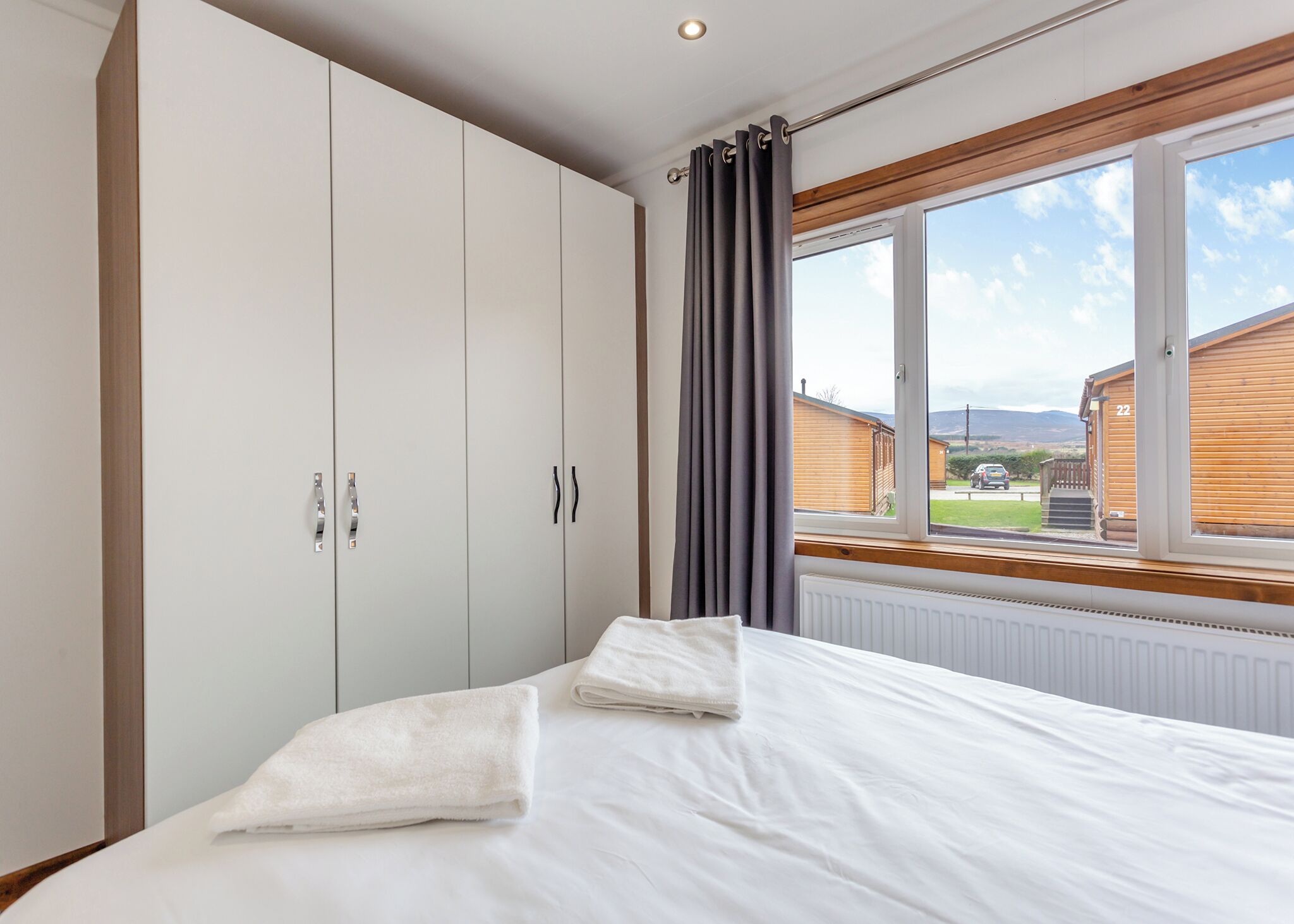 2 bedrooms, internet