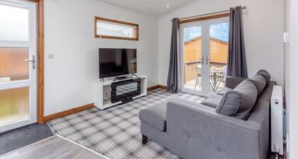 2 bedroom accommodation in Castlewood