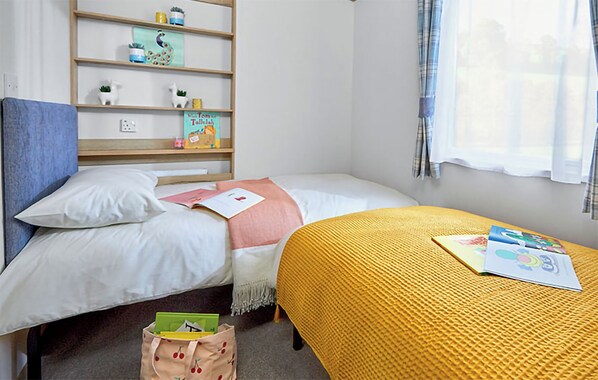 Bedroom, Bed, House