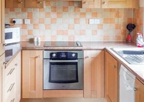 Fridge, oven, stovetop, toaster