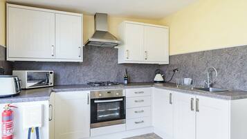 Fridge, oven, stovetop, toaster