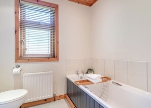 Bathrobes - Luxury and contemporary styled lodge. (Glossop)