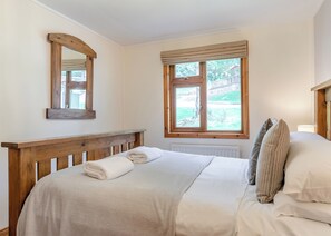 2 bedrooms, free WiFi - Luxury and contemporary styled lodge. (Glossop)