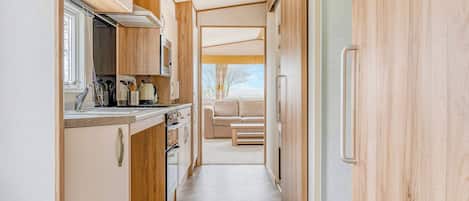 Fridge, oven, stovetop, toaster