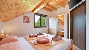 3 Schlafzimmer, Reisekinderbett, kostenloses WLAN, Bettwäsche