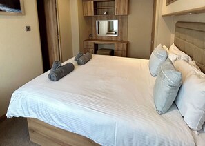 Unclassified image, 3 of 11, button