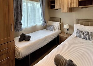 2 bedrooms, free WiFi - Country Holiday Home Platinum Four Spa (Tintagel)