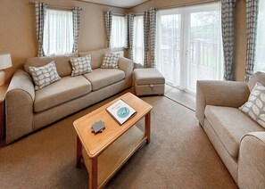 Living area - Country Holiday Home Platinum Four Spa (Tintagel)