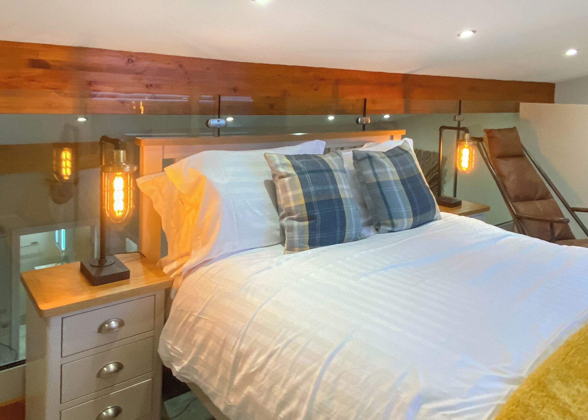 2 bedrooms, Internet