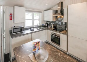 Fridge, oven, stovetop, dishwasher - 2 bedroom accommodation in Milford-on-Sea, Nr Lymington (Milford-on-Sea, Nr Lymington)
