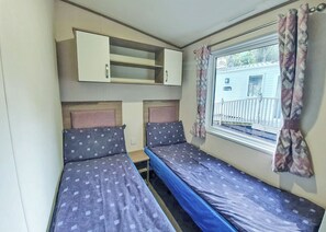 2 bedrooms - Brand new for 2019. Contemporary caravan with one double and one twin. (Saundersfoot)