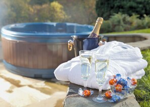 Food and drink - 1 bedroom accommodation in Little London, Nr Llandinam (Little London, Nr Llandinam)