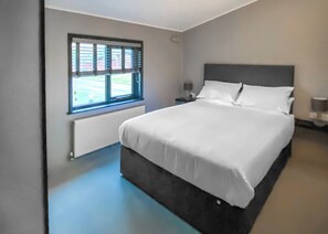 2 bedrooms - Traditional pine lodge with a modern twist. (Snowdonia)