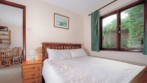 2 bedrooms - Silver Bungalow 2 (sleeps 4) (Penzance)