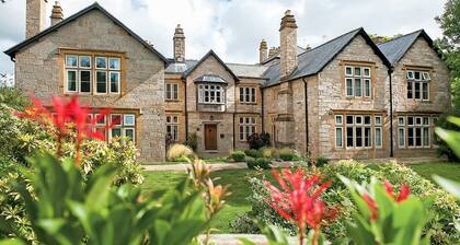 Silver Bungalow 2 (sleeps 4)