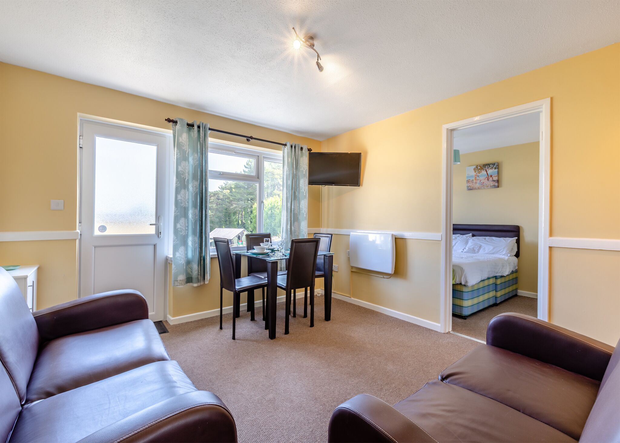 2 bedrooms