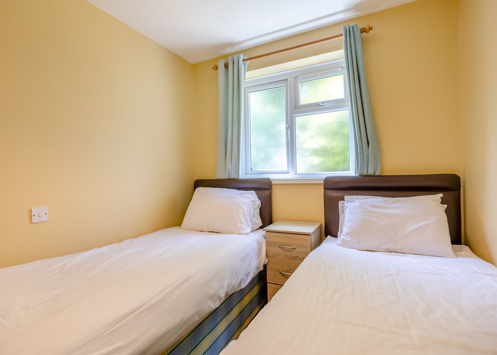 2 bedrooms