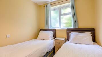 2 bedrooms