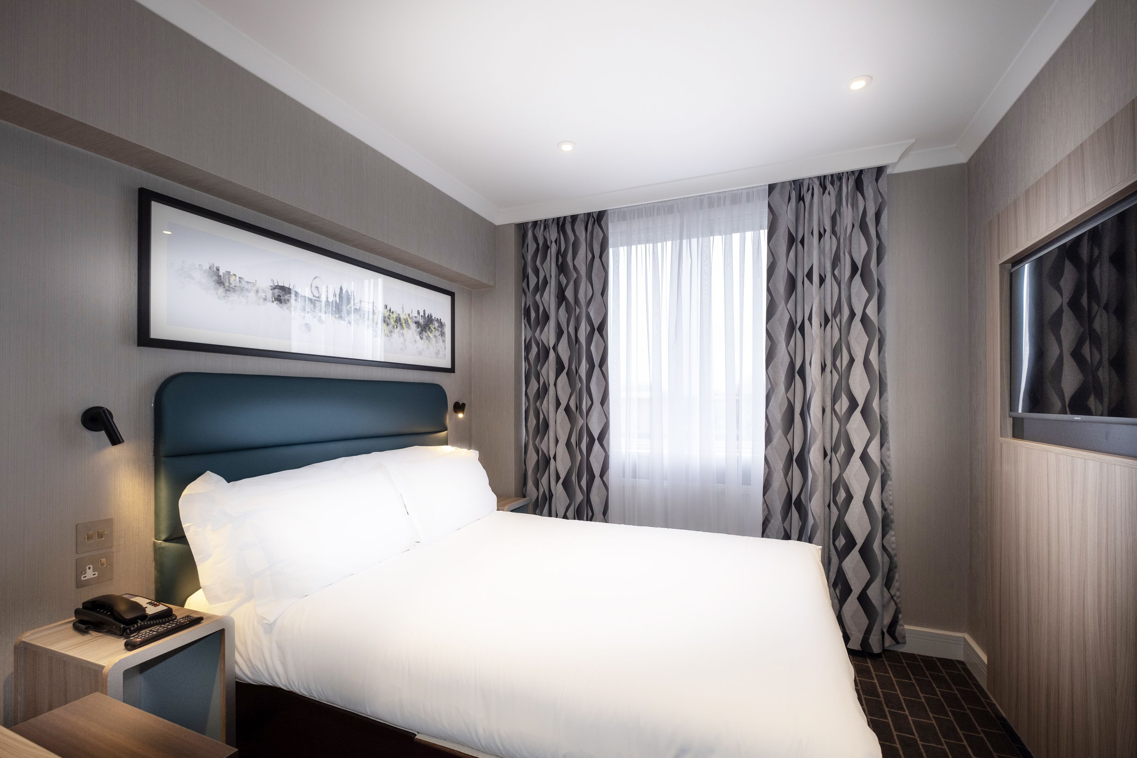 Photo - Royal National Hotel