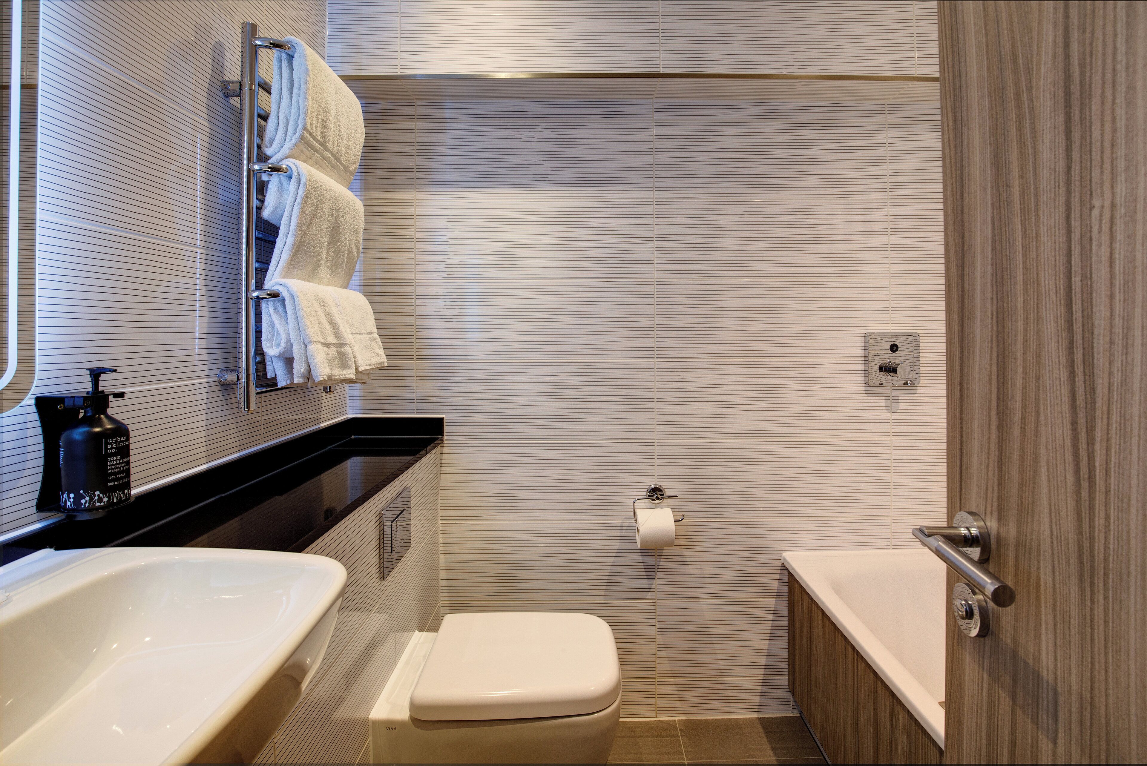 business single room | bathroom | free toiletries, hair dryer, towels