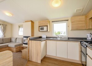 Fridge, oven, stovetop, toaster