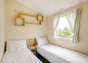 2 bedrooms