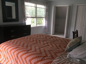 4 chambres, bureau, fer et planche à repasser, Wi-Fi gratuit