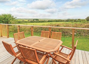 Unclassified image, 2 of 9, button - New in 2017. Spacious and luxurious lodge. (Carnmenellis, Nr Falmouth)