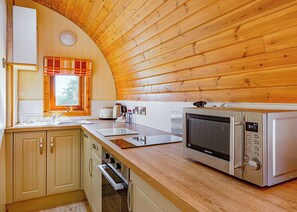 Refrigerador, horno, parrilla de estufa y lavavajillas