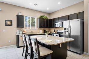 Fridge, microwave, oven, stovetop - Upscale Condo | Min from Shopping and Restaurants (Mesa)