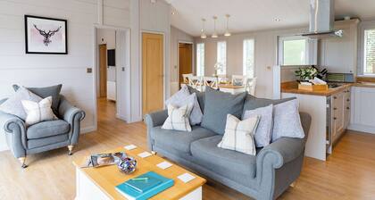 2 bedroom accommodation in Cannington