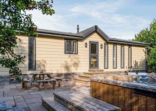 2 bedroom accommodation in Cannington