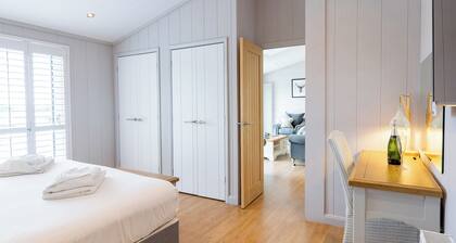 2 bedroom accommodation in Cannington