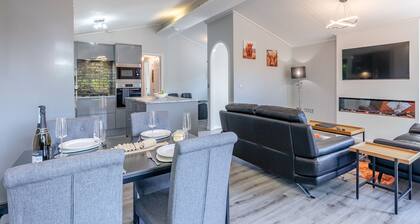 Bakewell Deluxe Lodge