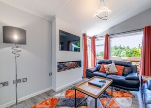 TV - Bakewell Deluxe Lodge (Longnor, Nr. Buxton)