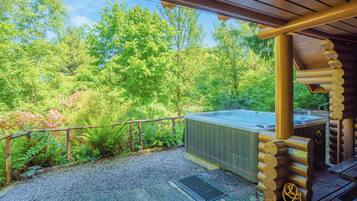 Bain à remous extérieur