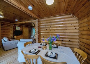 تناول الطعام