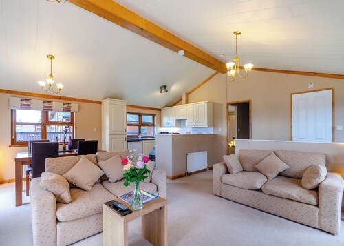 2 bedroom accommodation in Alyth, Perthshire