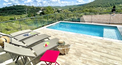 Air-conditioned villa with pool and jacuzzi Anduze between sea and Cevennes 