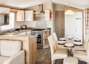 Fridge, oven, stovetop, toaster