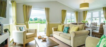 3 bedroom accommodation in Beetley, Dereham