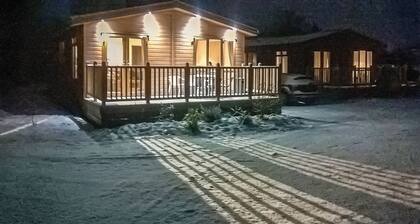 Spacious and contemporary lodge, great for a couple or family escape.
